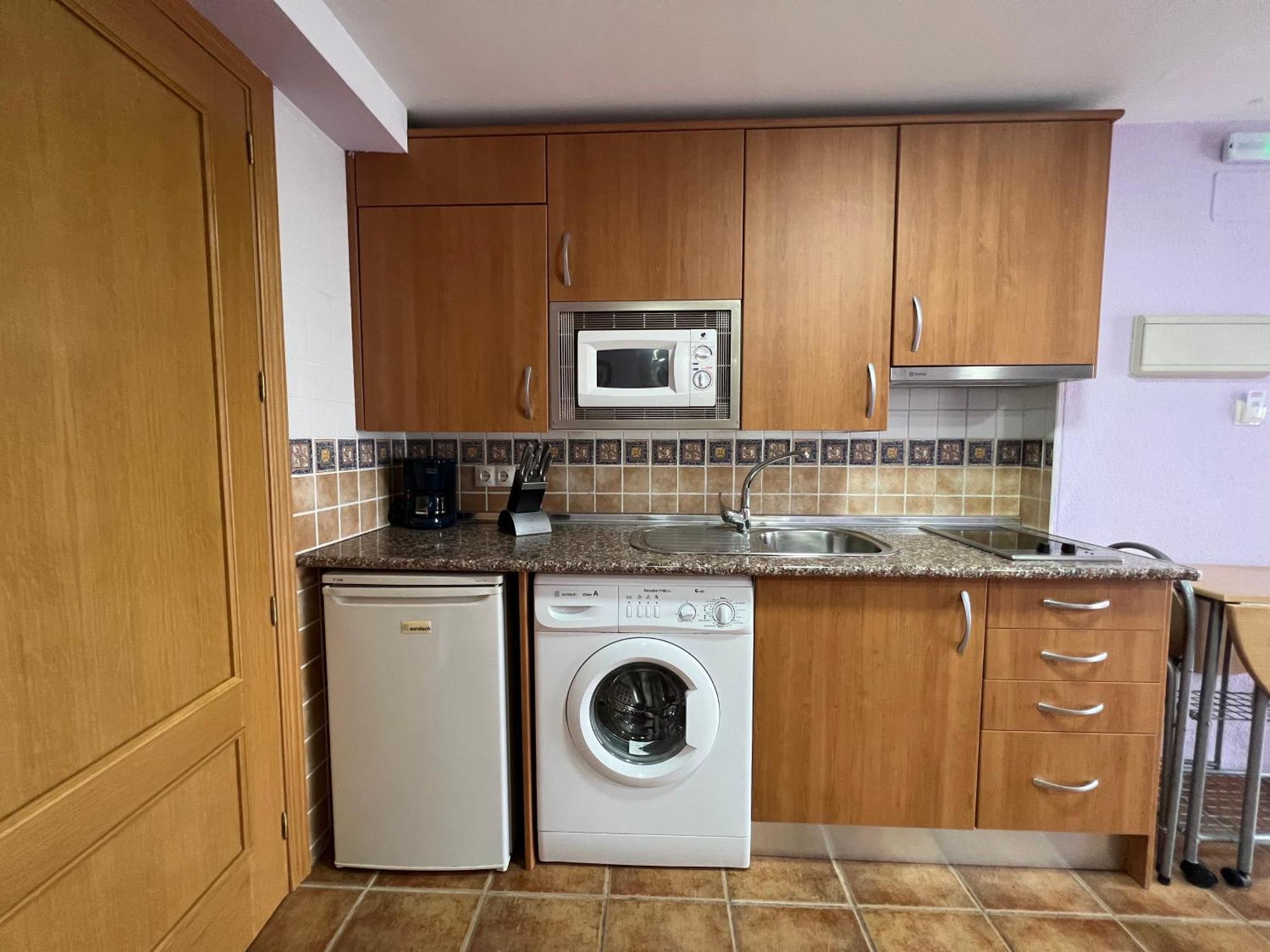 Vicolozano Hostal La Colmena מראה חיצוני תמונה