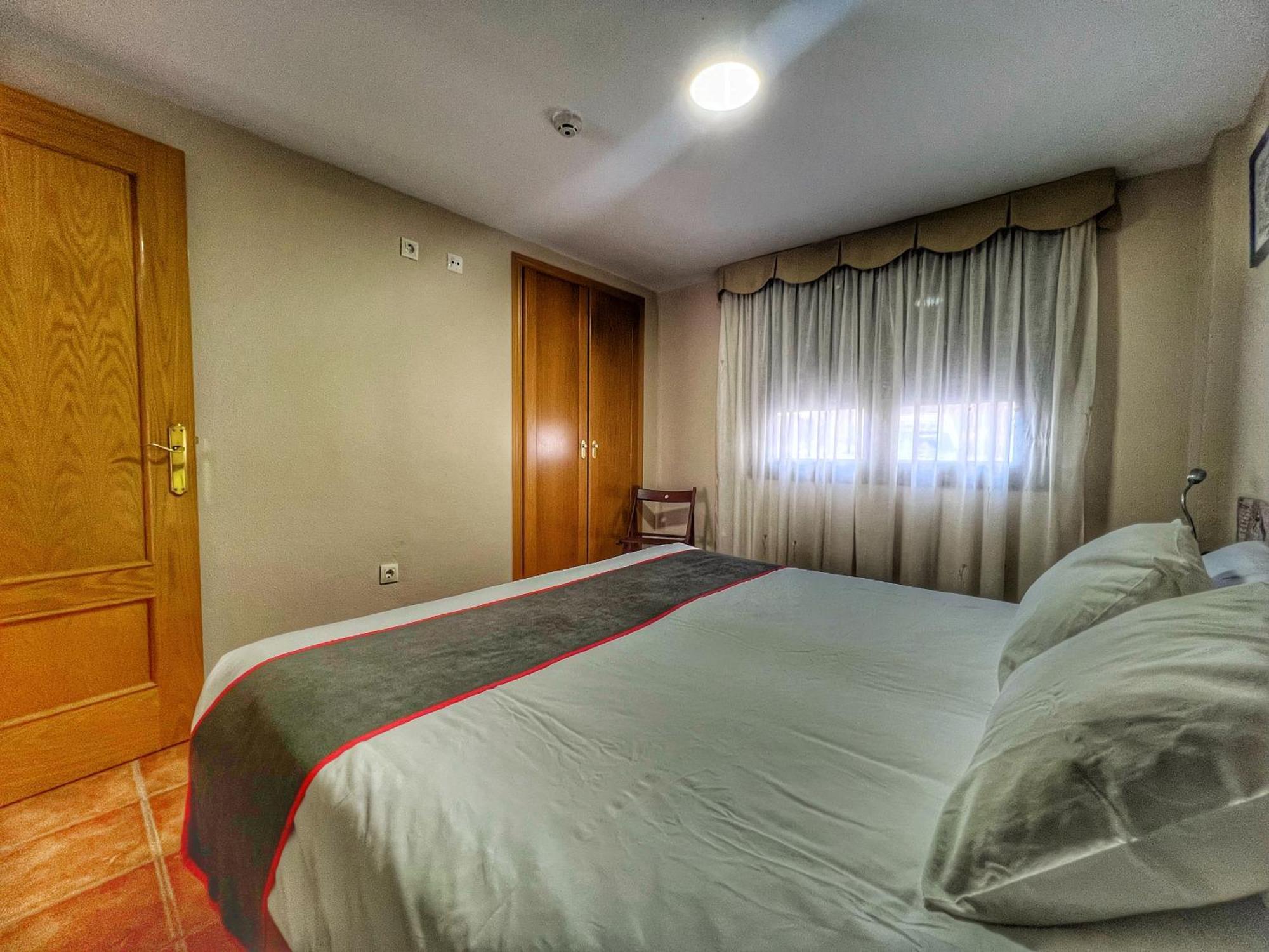 Vicolozano Hostal La Colmena מראה חיצוני תמונה
