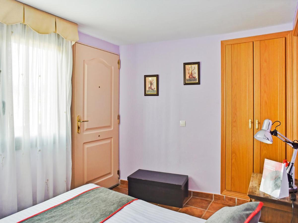 Vicolozano Hostal La Colmena מראה חיצוני תמונה