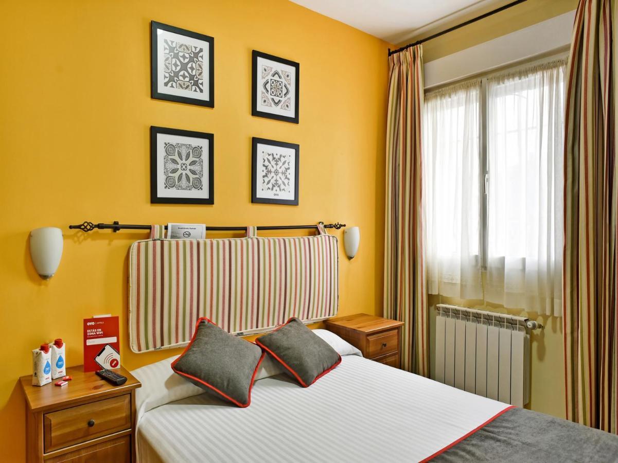 Vicolozano Hostal La Colmena מראה חיצוני תמונה